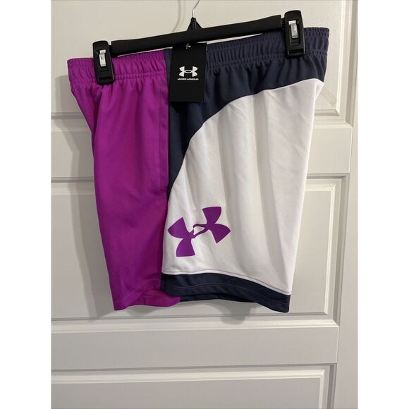 Under Armour Women's Baseline 6" Basketball‎ Short Size S 1370301 - Picture 1 of 2